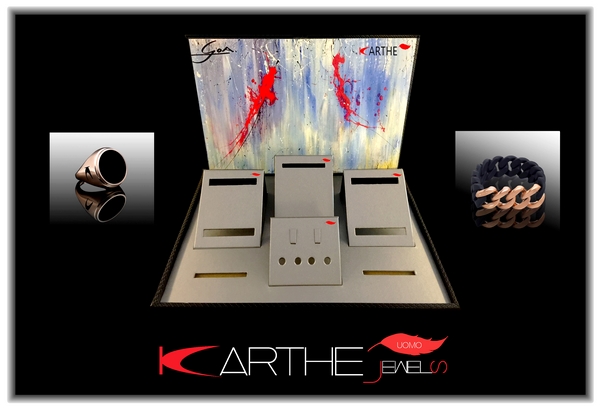 artista pittore sardo cagliaritano nome in arte Goa in collaborazione con la ditta di gioielli Karthe Jewels men