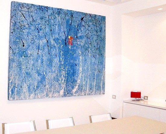 IL DIPINTO VENDUTO APPESO NELLO STUDIO A MILANO